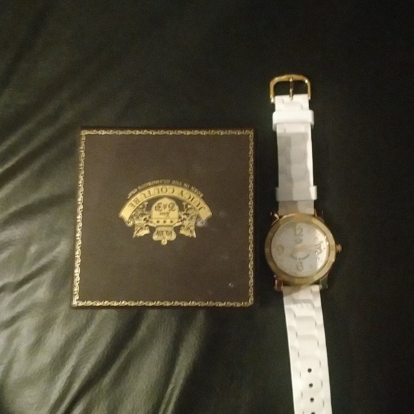 Watch - Picture 4 of 4